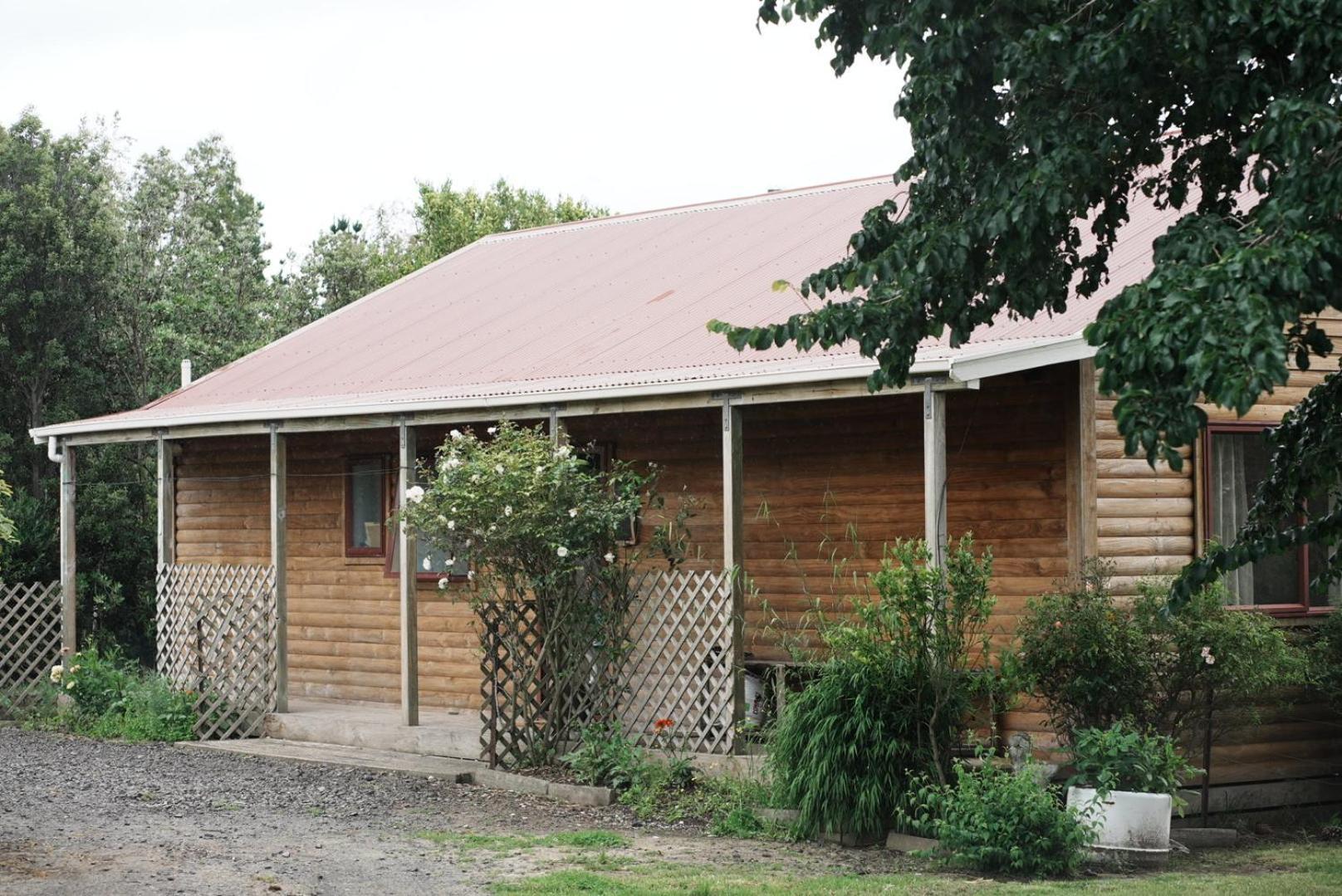 A Cabin With A Big View, Comfort And Tranquility, Close To Vines Martinborough Esterno foto