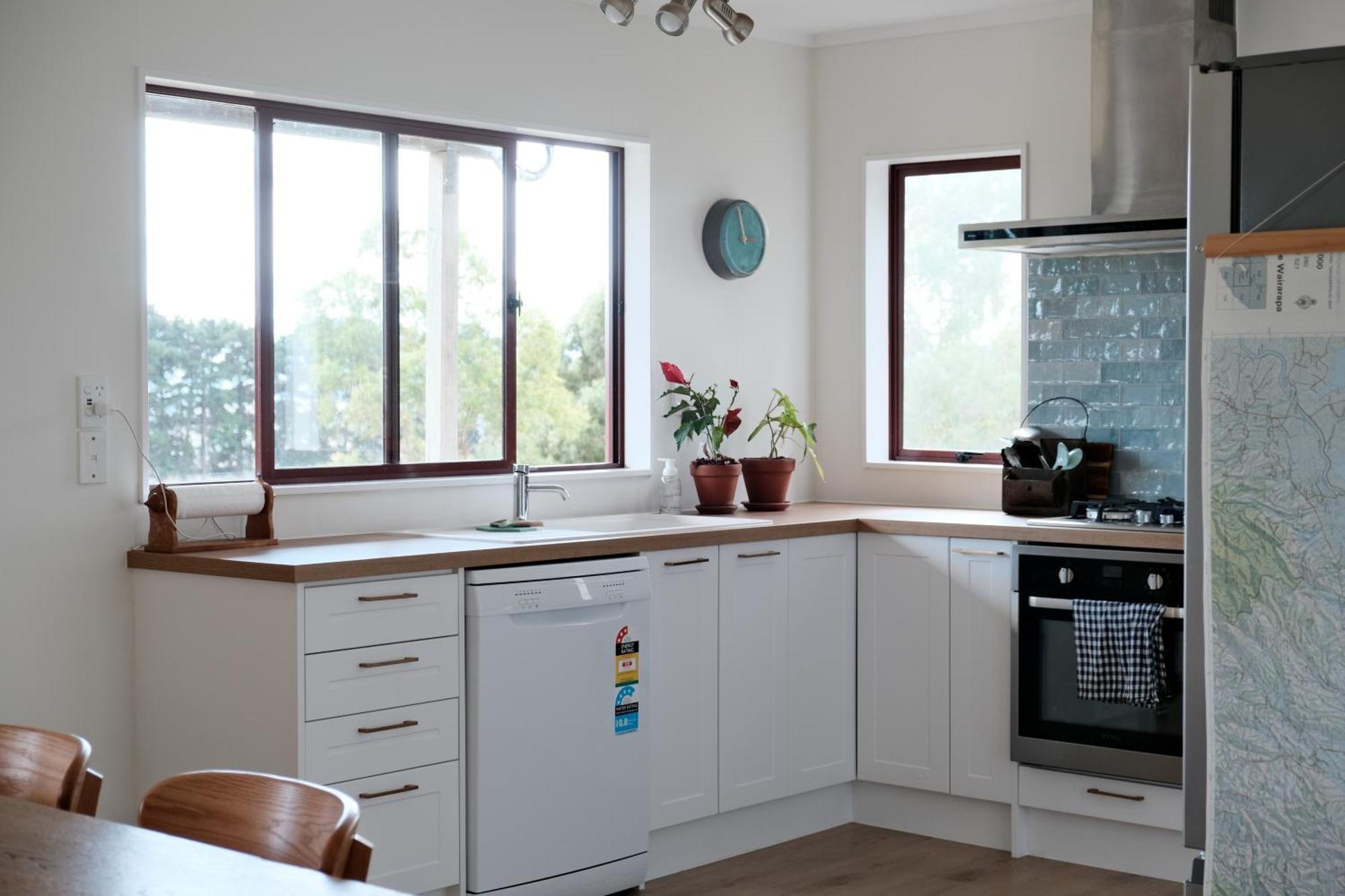 A Cabin With A Big View, Comfort And Tranquility, Close To Vines Martinborough Esterno foto